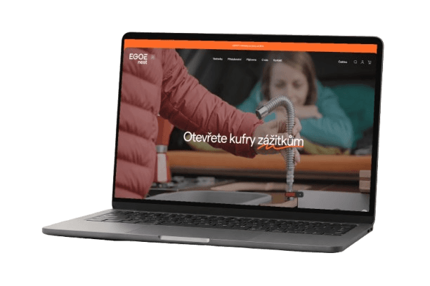 Notebook s oficiálním webem Egoé nest